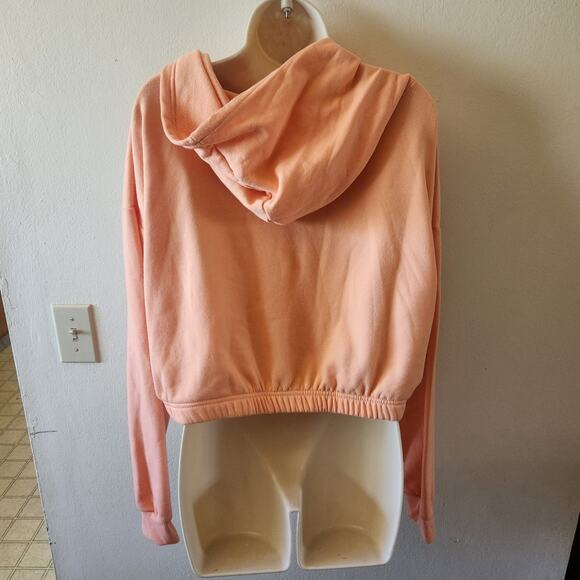 Cult Favorite Hoodie NWT featuring Colorado Size Large - Picture 2 of 5